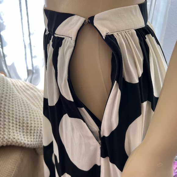 ModCloth Black And White Polka Dot A-Line Skirt Size XS Retro Flare - Picture 6 of 10